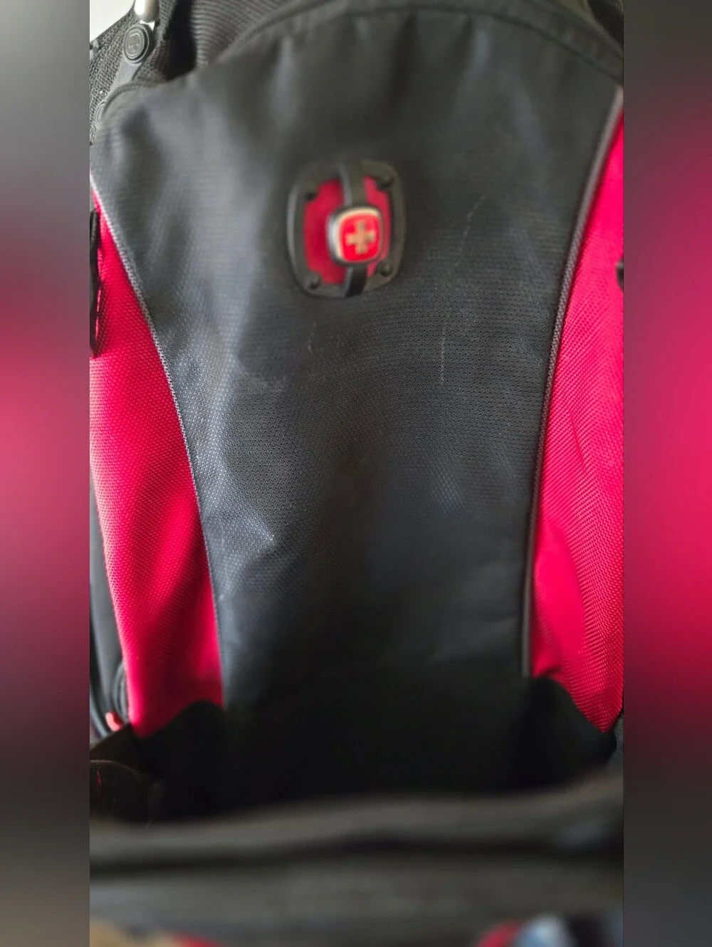 SwissGear Black & Red Men's Backpack - Durable Travel & Laptop Bag